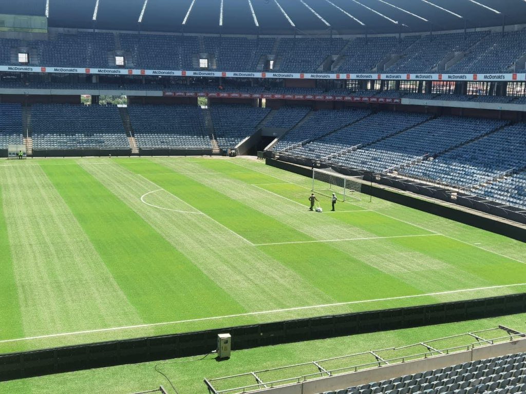 Orlando Pirates supporters, please drop your handIes under this post if you'll be at the Orlando stadium. Let us follow you! #OnceAlways