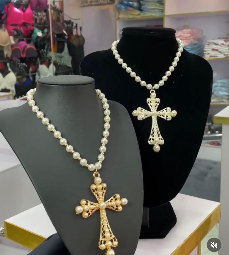 JoyOmo2205's tweet image. Pearl cross chain 
#19k