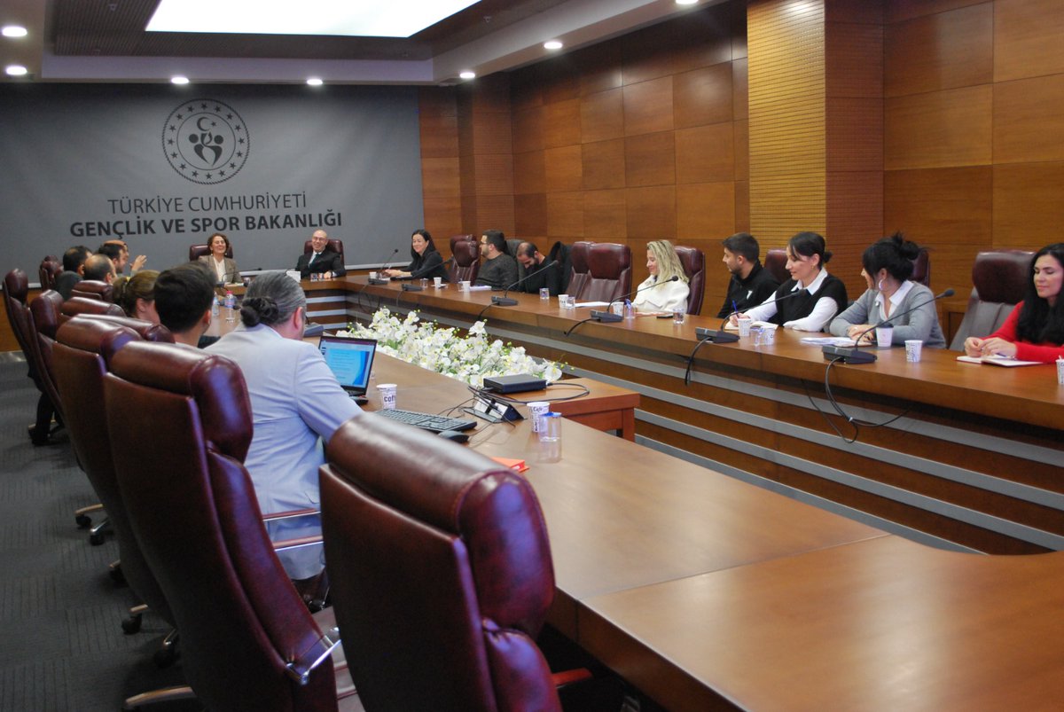 SHGM, spor kulüplerine yönelik bilgilendirme toplantılarına başladı

Spor Hizmetleri Genel Müdürlüğü Spor Kulüpleri Daire Başkanlığı tarafından düzenlenen “Spor Kulüplerinin Spor Dalı Tescil İşlemlerine İlişkin Spor Federasyonları Bilgilendirme Toplantısı”, 2 Aralık 2024