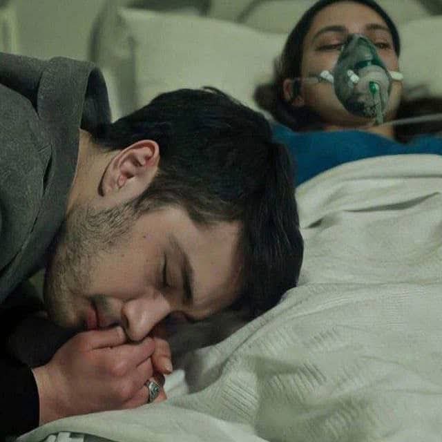 سامحوا من تحبون بغزارة
اكسروا قيود الخصام والكبرياء
وأحذروا أن تخيطوا جراحكم قبل تنظيفها من الداخل
ناقشوا٠٠ برروا ٠٠أعتذروا أعترفوا ٠٠ تنازلوا ٠٠ فأن الموت لا يستأذن أحد