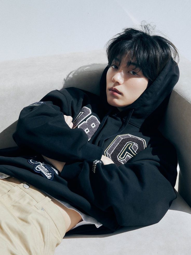 soobinxzz's tweet image. looking for interactive moots !  

— she/her . 22 
— not new to #stantwt #kpoptwt #studytwt 
— any fandom, multistan 
; txt, svt, enha, aespa &amp;amp; more!

↻ / ♡ to be moots! . . .