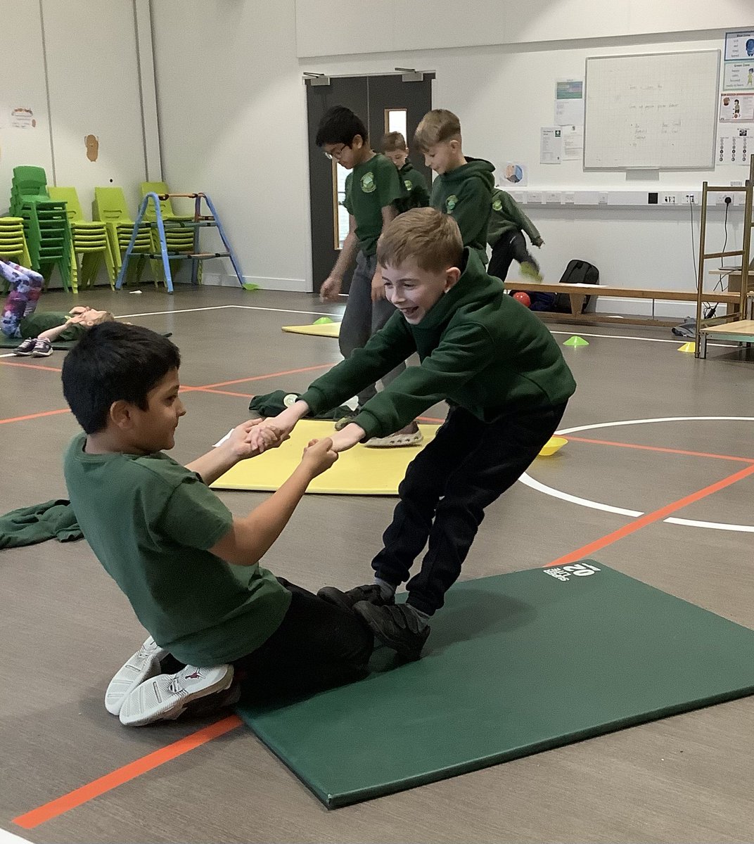 LapwingsHFS's tweet photo. We had a brilliant time in gymnastics practising our balancing today! https://t.co/Vu9EN8u3zq