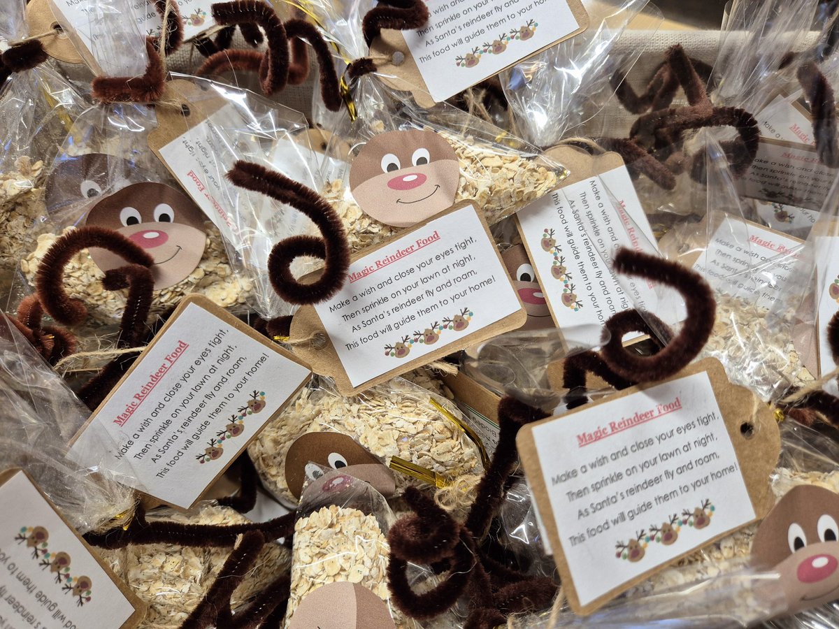 DCathFriends (@dcathfriends) on Twitter photo Huge #ThankYou to <a href="/durham_uni/">Durham University</a> Volunteer and Community Outreach for the festive crafts!
We'll be selling reindeer food (amongst other goodies) at <a href="/XmasDurham/">Durham Christmas Festival</a> so you can get ready for Santa and his friends!
#Christmas #crafts #charity #Durham Huge #ThankYou to <a href="/durham_uni/">Durham University</a> Volunteer and Community Outreach for the festive crafts!
We'll be selling reindeer food (amongst other goodies) at <a href="/XmasDurham/">Durham Christmas Festival</a> so you can get ready for Santa and his friends!
#Christmas #crafts #charity #Durham