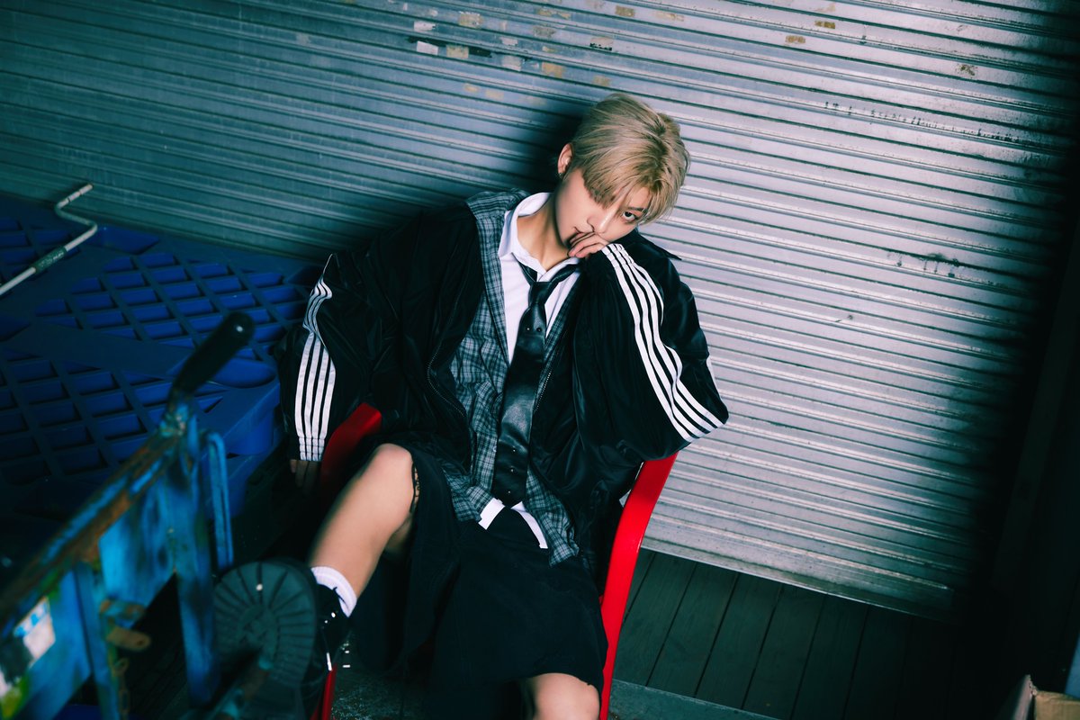 YOUNITE 1ST SINGLE ALBUM ‘Y’
OFFICIAL PHOTO #2
경문 (KYUNGMUN), 시온 (SION)

𝟮𝟬𝟮𝟰.𝟭𝟮.𝟭𝟭 𝟲𝙋𝙈 (𝙆𝙎𝙏) 𝙍𝙀𝙇𝙀𝘼𝙎𝙀

#YOUNITE #유나이트
#경문 #KYUNGMUN
#시온 #SION
#YOUNITE_Y