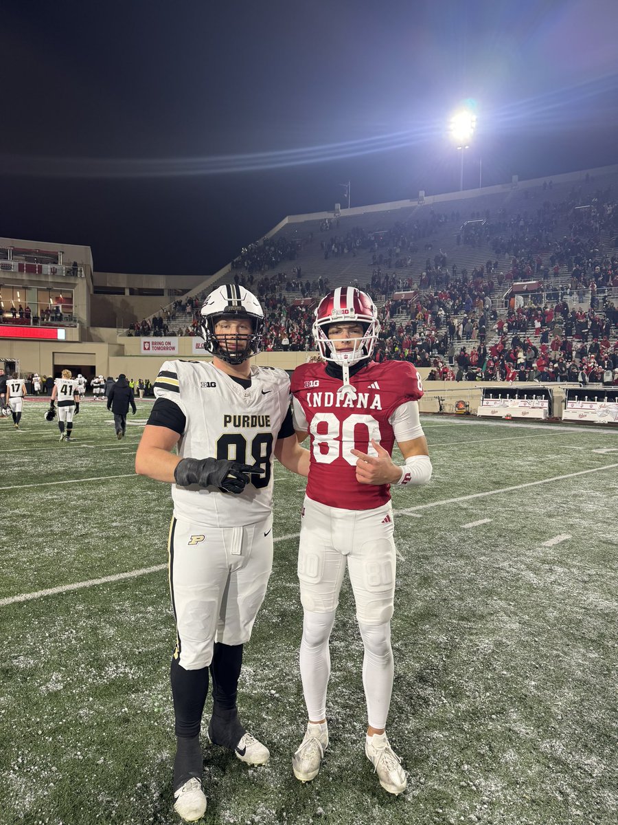fatherryan's tweet photo. We love seeing our #NextLevelIrish doing big things! Drake Carlson β23 (Purdue University) and Charlie Becker β24 (Indiana University) after their game this weekend!π https://t.co/05lSi8yRls