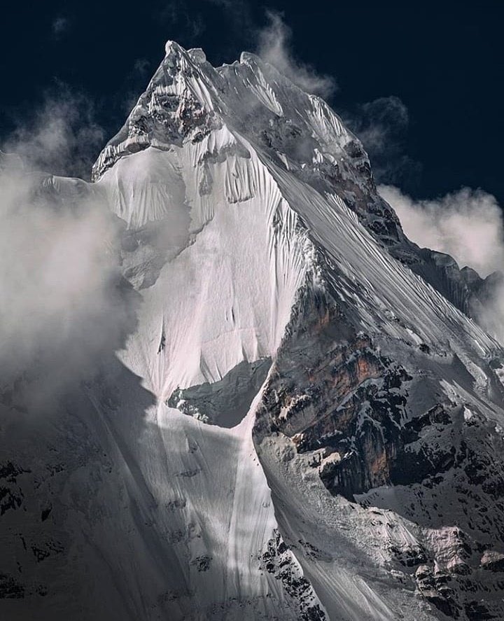 earthcurated's tweet photo. Andes Mountain's, Peru. https://t.co/BS8jSrfvG9