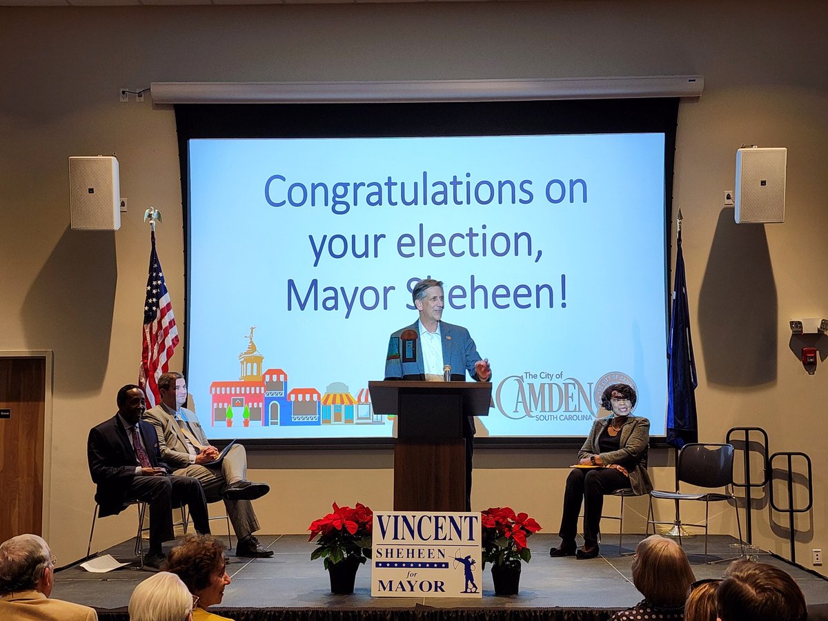 vincentsheheen's tweet photo. Thanks to all my friends and family who joined me in celebrating my swearing in last night as the new mayor of Camden! Special thanks to Speaker Murrell Smith and Senator Darrell Jackson for their kind remarks. And to my dear friend Mayor Alfred Mae Drakeford for swearing me in. https://t.co/oy2o21EVCe