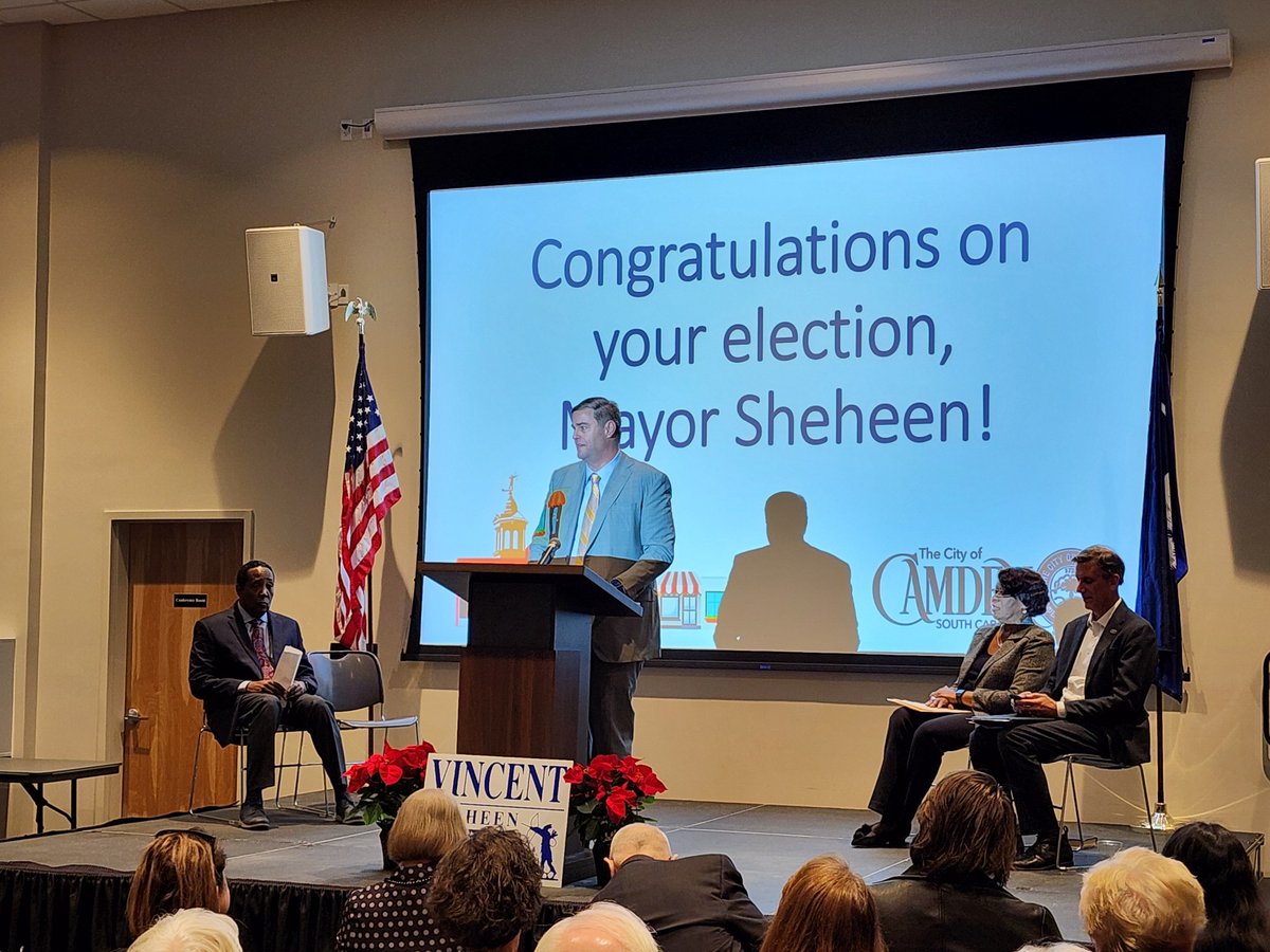 vincentsheheen's tweet photo. Thanks to all my friends and family who joined me in celebrating my swearing in last night as the new mayor of Camden! Special thanks to Speaker Murrell Smith and Senator Darrell Jackson for their kind remarks. And to my dear friend Mayor Alfred Mae Drakeford for swearing me in. https://t.co/oy2o21EVCe