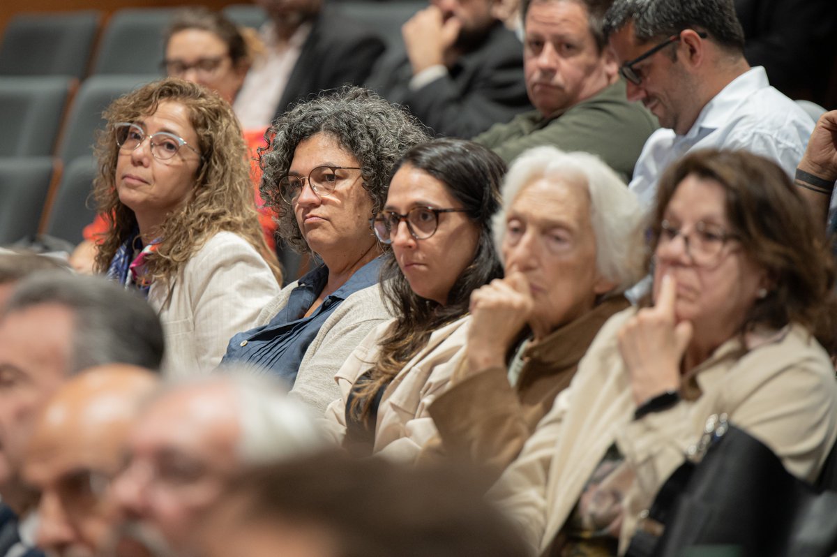 Universidad Católica (@ucuoficial) on Twitter photo "Transformar la realidad es una esperanza no ingenua", planteó nuestra directora <a href="/MaFerSouza_/">María Fernanda Souza</a> en el relanzamiento de la Licenciatura en Trabajo Social🙇♀️
El evento contó con palabras del decano <a href="/riclemauy/">Ricardo Lema</a> y de <a href="/merymerola/">María Mérola</a>, directora ejecutiva de <a href="/AshokaConoSur/">Ashoka Cono Sur</a>, quien remarcó el "Transformar la realidad es una esperanza no ingenua", planteó nuestra directora <a href="/MaFerSouza_/">María Fernanda Souza</a> en el relanzamiento de la Licenciatura en Trabajo Social🙇♀️
El evento contó con palabras del decano <a href="/riclemauy/">Ricardo Lema</a> y de <a href="/merymerola/">María Mérola</a>, directora ejecutiva de <a href="/AshokaConoSur/">Ashoka Cono Sur</a>, quien remarcó el
