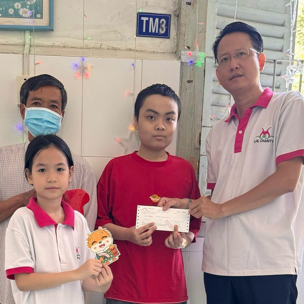 VTunLinh16's tweet photo. Đời vui, em vui, và anh cũng vui...những điều thật giản dị 💚

#Lãng_tử_đại_hiệp https://t.co/ksannrfVne