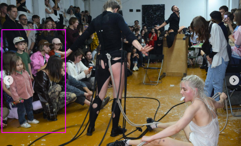 Vakar saņēmu <a href="/Valsts_policija/">Valsts policija</a> atteikumu ierosināt kriminālprocesu par seksuālu/emocionālu vardarbību pret mazgadīgiem bērniem KIM organizētā perversā priekšnesuma laikā. 🤦‍♀️🤦‍♂️
<a href="/prokuratura_LV/">Prokuratūra</a> @bernutiesibas <a href="/Tiesibsargs_LV/">Tiesībsarga birojs</a> ⁉️