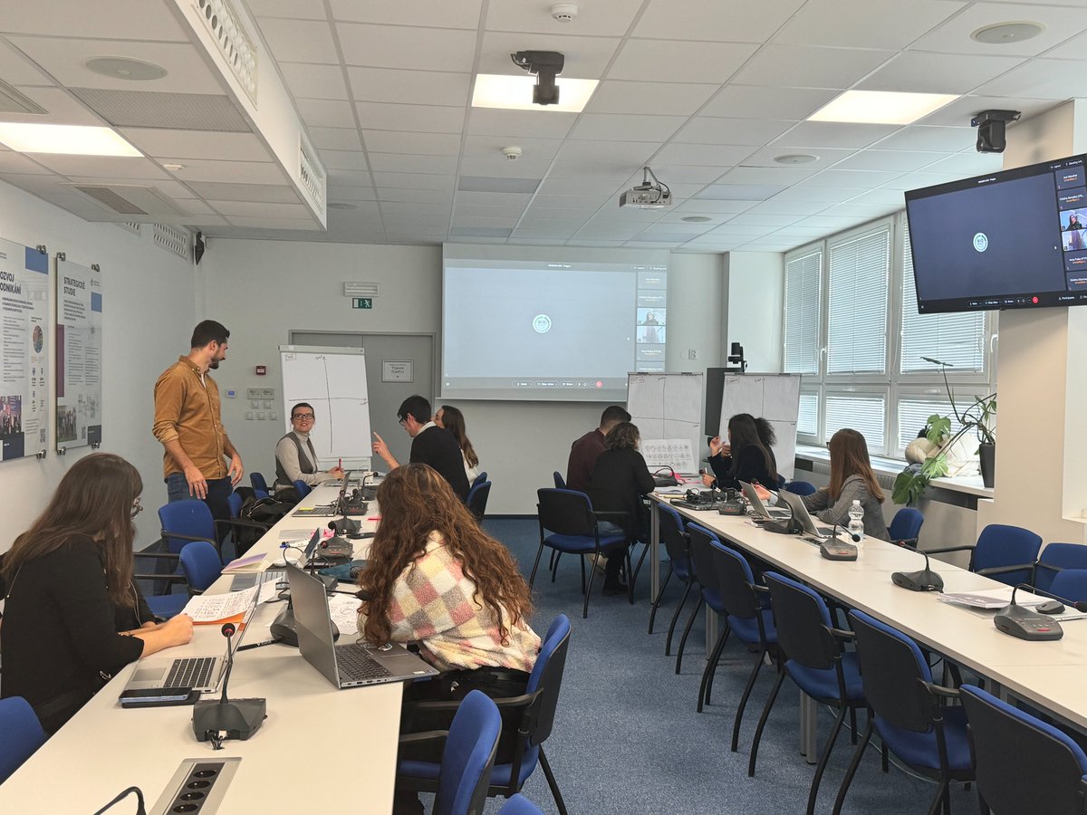 UT SEMIDE (@ut_semide) on Twitter photo SEMIDE, represented by Elrik, joined the <a href="/NIAGARA_EU/">NIAGARA Project</a> meeting in Prague 🇨🇿 to lead a workshop on stakeholder prioritization. A great exchange to shape the 2025 engagement strategy! 🙌✨ #NIAGARA #Stakeholders #Workshop #Collaboration #2025Strategy SEMIDE, represented by Elrik, joined the <a href="/NIAGARA_EU/">NIAGARA Project</a> meeting in Prague 🇨🇿 to lead a workshop on stakeholder prioritization. A great exchange to shape the 2025 engagement strategy! 🙌✨ #NIAGARA #Stakeholders #Workshop #Collaboration #2025Strategy