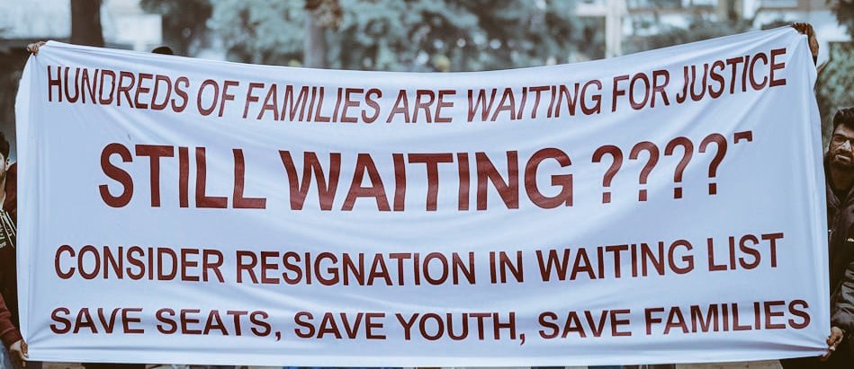 ParreyAsrar's tweet photo. @112345678yu @consdrresign @nasirsogami @OfficeOfLGJandK @OmarAbdullah @SyedJunaidHsmi Families suffer, youth struggle. Waiting list resignation issue unresolved. @OmarAbdullah, we urge you to take immediate action. Grant one-time exemption, provide livelihoods for hundreds. #JusticeForWaitingListCandidates #WaitingListResignation https://t.co/gH9E1fhunk