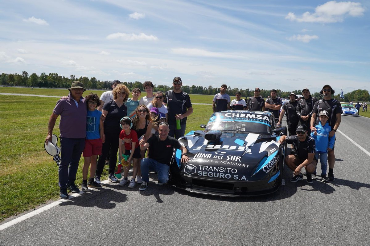 Piloto enfocado 🫡
Equipo apoyando 🙌
Esperando la última del año 🏁
-
#BrunoMS 🔸 #TCPistaMouras