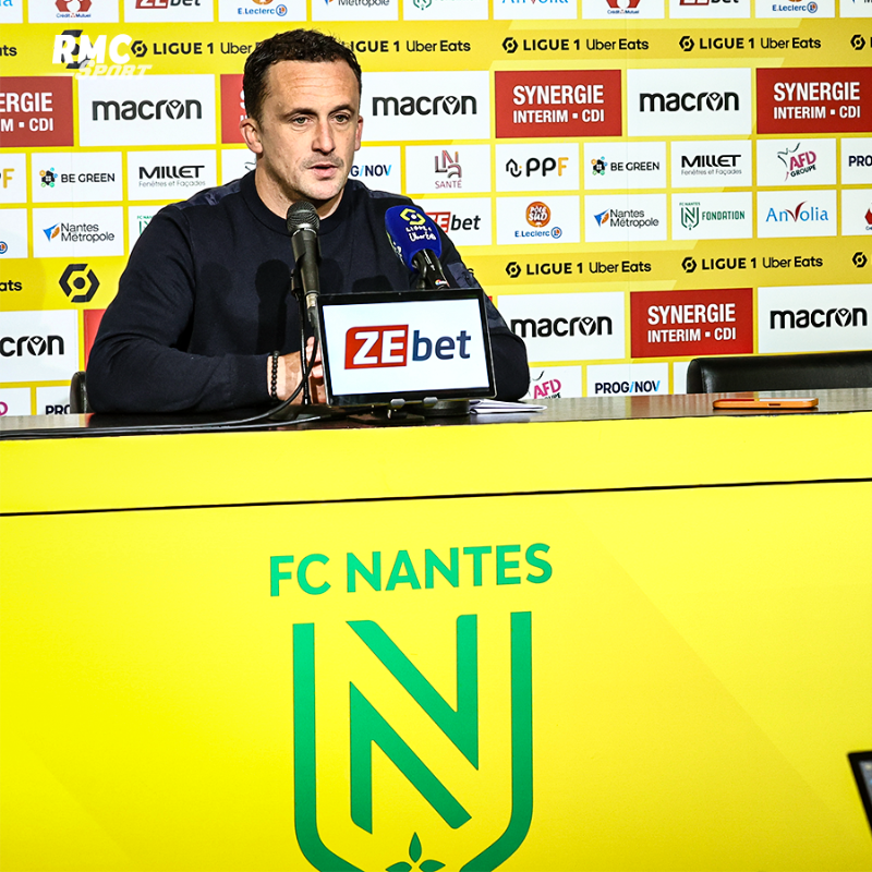 RMCsport's tweet photo. 🚨 INFO RMC SPORT 🚨

Presque un an après le départ de Pierre Aristouy du banc des Canaris, le FC Nantes a été condamné à verser 730.000 euros à son ancien entraîneur devant les Prud’hommes, avec exécution provisoire sur la moitié du montant.