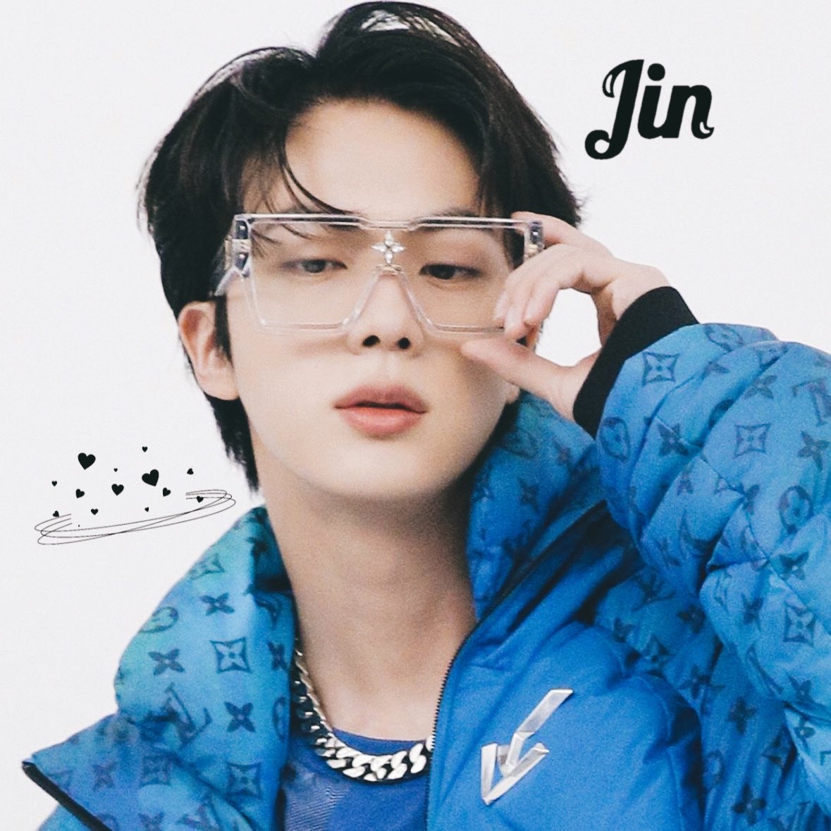 jnfication's tweet photo. — Feliz cumpleaños #JIN, felicidades a uno de los chicos más increíbles que existen. 🎀💕

RT + 🔄

HAPPY JIN DAY
#OurHappinessJinDay
#SuperstarJinDay
#WorldwideHandsomeJin
#YouAreLovedJin
#RunningWildWithJin
#IllBeThereForJin 
#HappyJinDay
#HappyBirthdayJin
#JINDAY https://t.co/b5TGpRGdTw