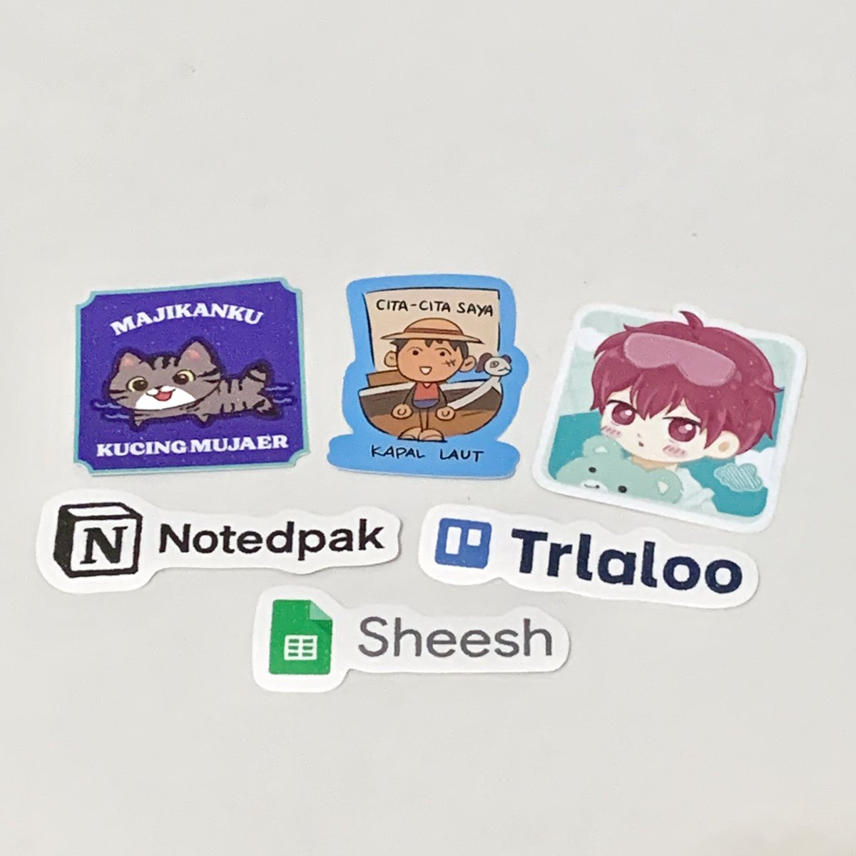konoriver's tweet photo. more stickers!!
- indogov meme set by @sen_alpethir 
- majikan mujaer by @firuworks 
- luffy siregar by @bengskru 
- sleepy souma by @chizutams
- SaaS (software as a sticker) by @/dwindandun @ insta https://t.co/xqszsr77Rh