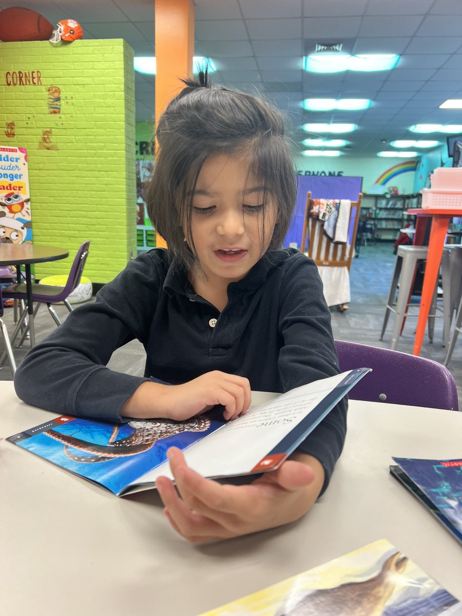 AGHoulihan's tweet photo. Back at it today with my #ReadWithU Reading Buddy @BentonHeightsES and we are learning all about ocean animals! It may be December, but itβs not too late to sign up to be a #ReadWithU volunteer: https://t.co/Ib7ZKsUpgC #Literacy4U #TeamUCPS @UCPSNC @TheLeaderinMe ππ―π https://t.co/fscEyMMNxC