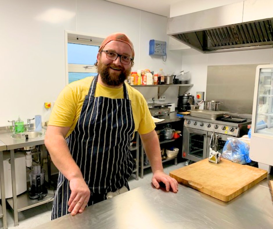 Chef Seonaidh wowed visitors with delicious dishes in our bright space with stunning runway views. Thanks to everyone who stopped by – here’s to many more!

#BarraAirport #CommunityHub #FoodWithAView