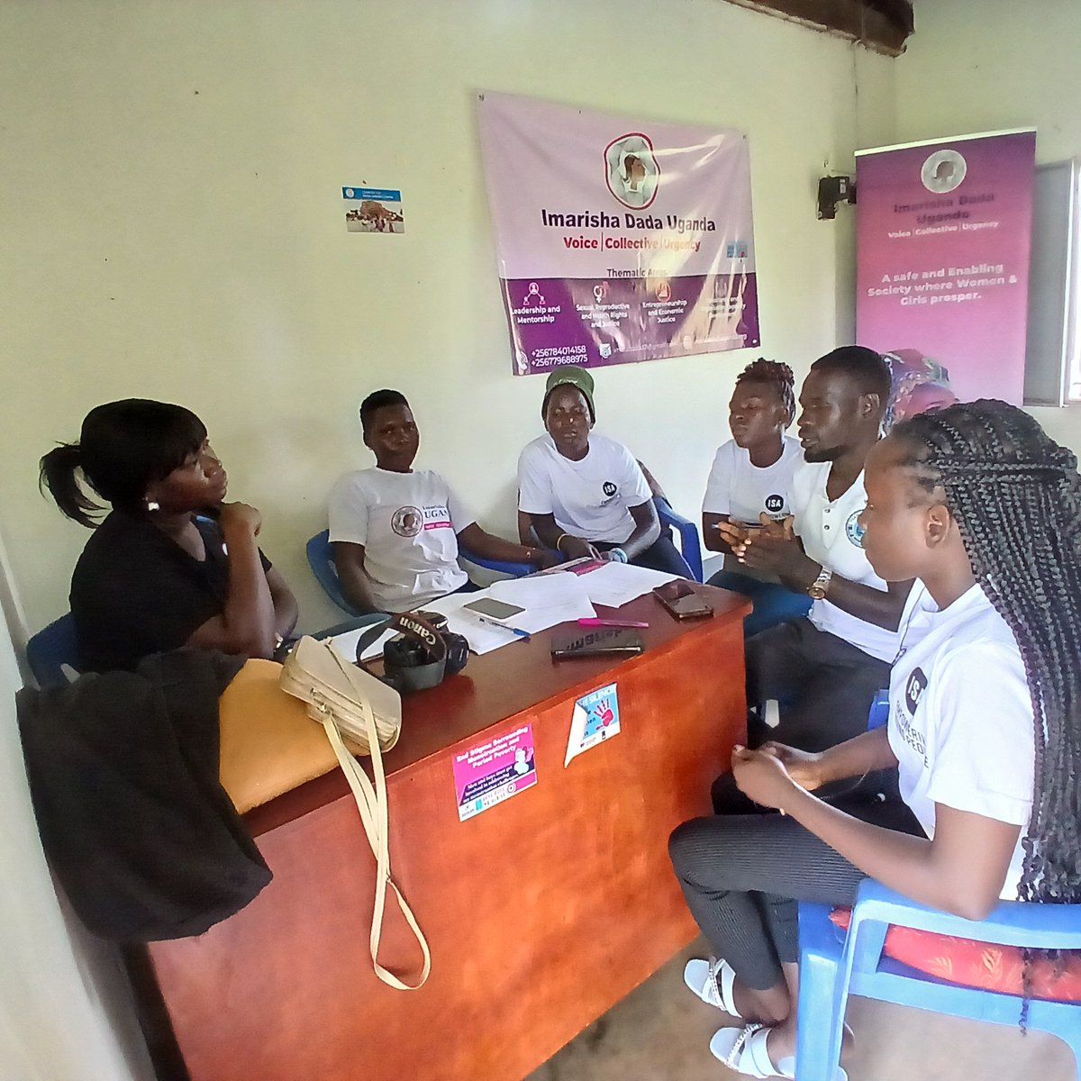 ImarishaDadaa's tweet image. Today, had a mentorship visit by @ISA_Youth - EastAfrica to check on the young people, youth mentors and coaches the progress made since the partnership with @ISA_Youth. It created a space for reflection, goal setting &amp;amp; re-strayegizng.
@PrincessAuma
@GAsibazuyo
#WeGotGame