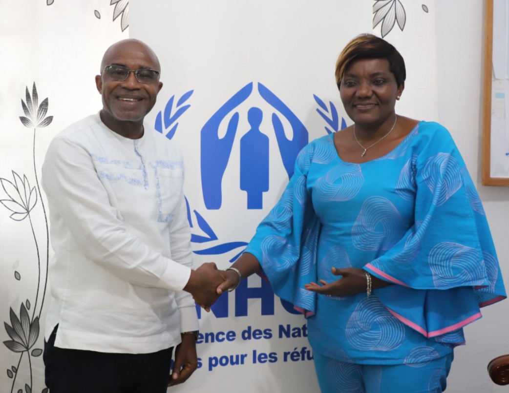 MonniCathie's tweet image. Discussion fructueuse sur les défis des droits humains en RDC avec le Dr. Patrice Vahard, Directeur de la BCNUDH et Représentant du Haut-Commissaire aux DH en RDC. Le HCR et le HCDH unis pour des solutions durables.
#solutionsdurables 
@UNHCR_DRC  @unjhro