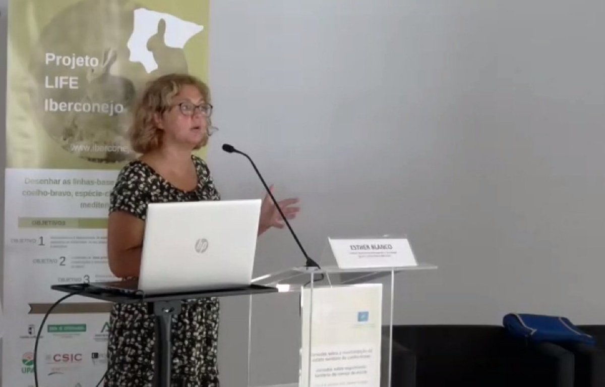 ¿Y si inundamos las redes con mensajes para Mayor Oreja?

MENSAJE PARA MAYOR OREJA:
Hola, me llamo Esther, soy   viróloga, investigadora científica y creo en la Teoría de la Evolución porque está respaldada por evidencias científicas y no por creencias.
#MensajeMayorOreja