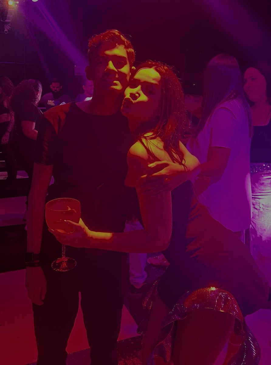 danielvimc's tweet image. Hoje comemorasse um novo ciclo dela, uma mulher incrível em todos os aspectos. Só tenho a agradecer por tanto! Te desejo um ciclo maravilhoso com muitas realizações e tudo do melhor, boss ❤️
PARABÉNS JULIETTE