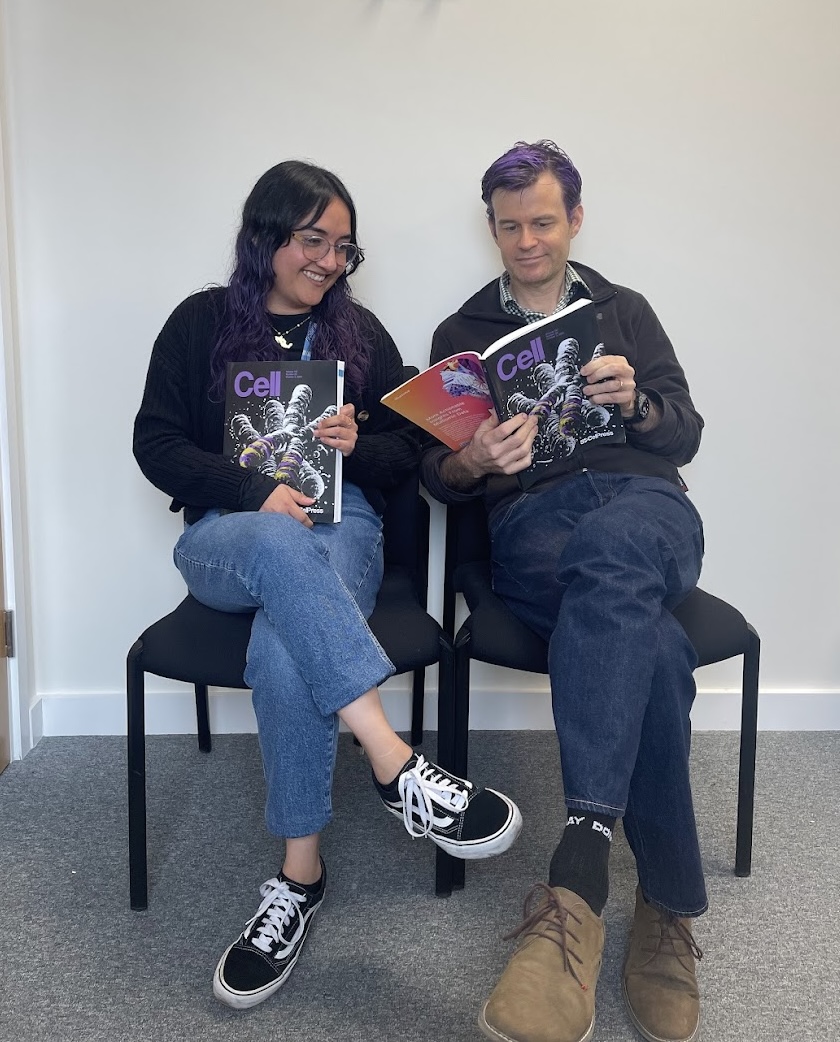David Adams (@david_j_adams) on Twitter photo Well here I am making good on my promise to <a href="/RebecaOLE_/">Rebeca Olvera-León</a> that if her paper got published then I would dye my hair purple ;). <a href="/CellPressNews/">Cell Press</a> Well here I am making good on my promise to <a href="/RebecaOLE_/">Rebeca Olvera-León</a> that if her paper got published then I would dye my hair purple ;). <a href="/CellPressNews/">Cell Press</a>
