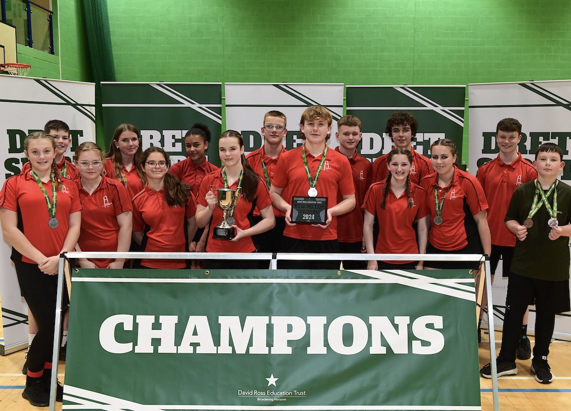 DRETsport's tweet image. Congratulations to the DRET Rowing Cup 2024 Champions @HUMsport 🏆  and to the Progress Shield winners @SGS_PE ⭐️