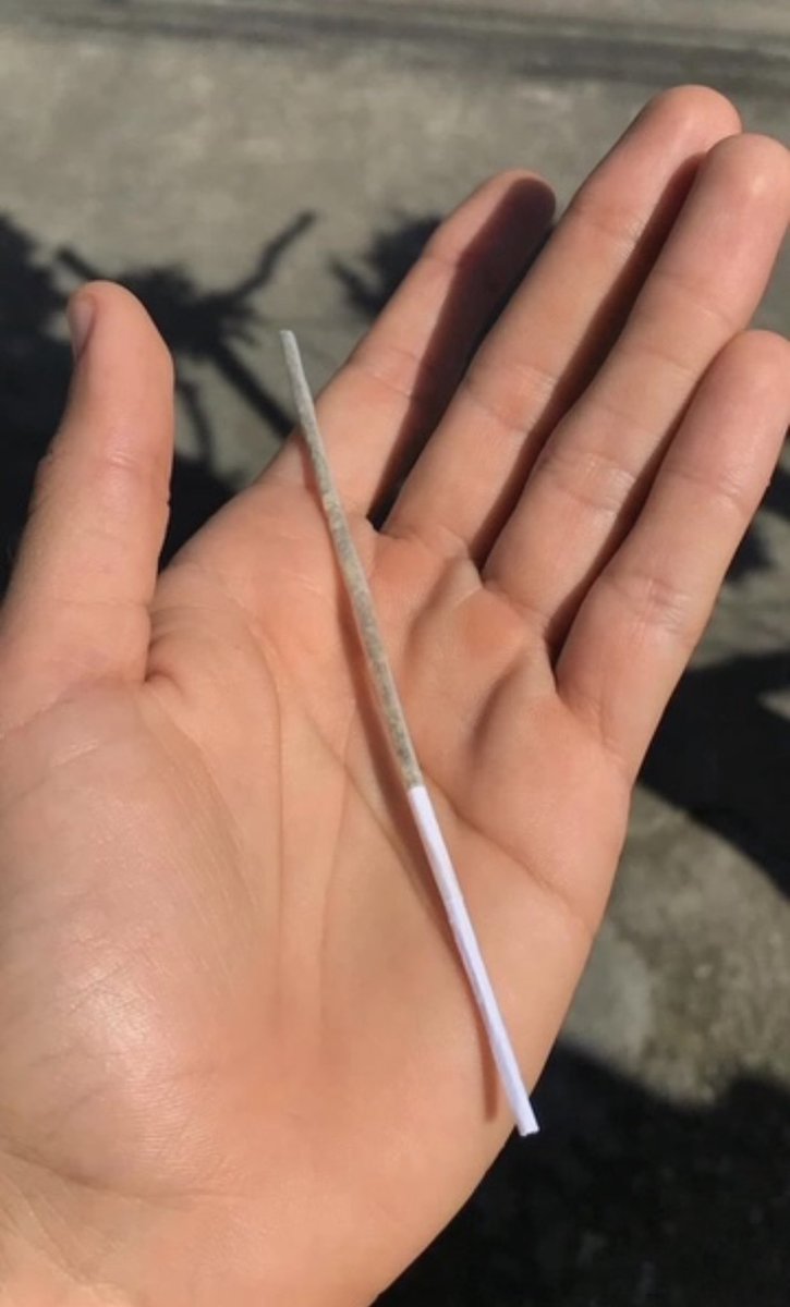 harrynotaverage's tweet image. just rolled this fat fucking zoot #retweet