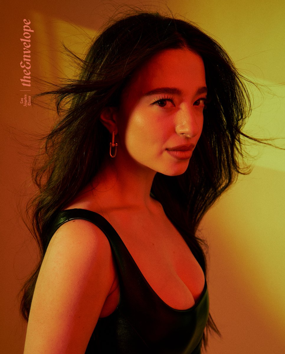 Sean Baker and Mikey Madison push the ‘Anora’ vibes to the brink. The Times' <a href="/GlennWhipp/">Glenn Whipp</a> sat down with <a href="/AnoraFilm/">Anora</a>'s <a href="/Lilfilm/">sean baker</a> and Mikey Madison: latimes.com/entertainment-…

#TheEnvelope <a href="/neonrated/">NEON</a>