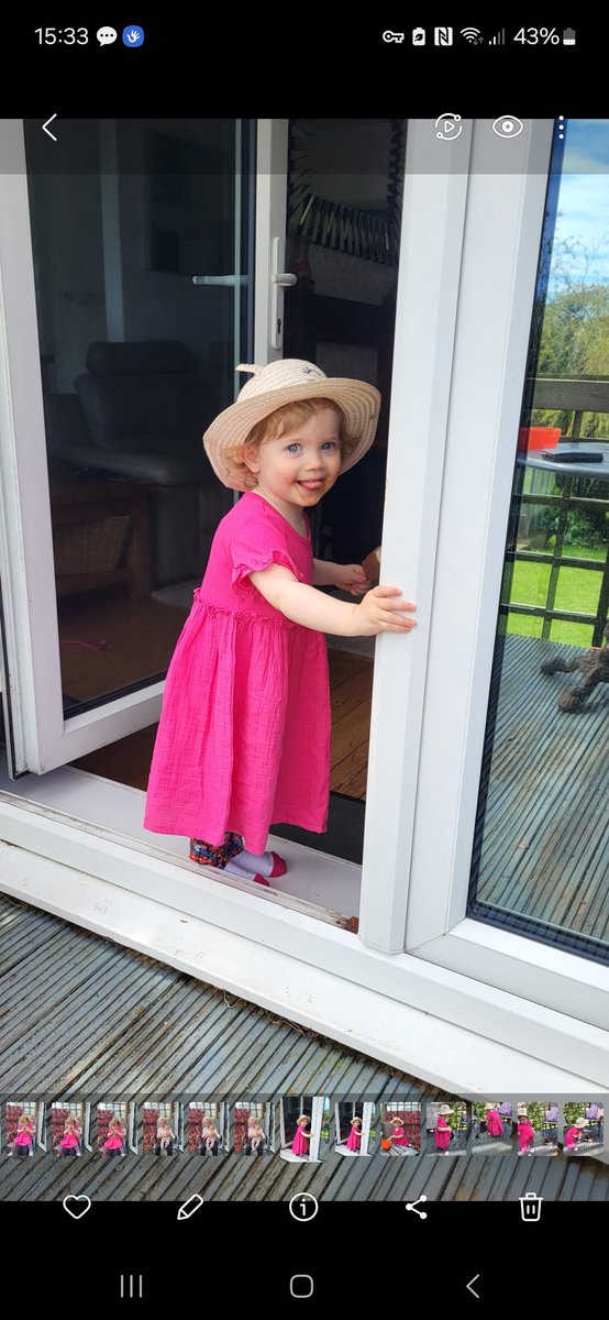 Dr Emily Cooper tweet media