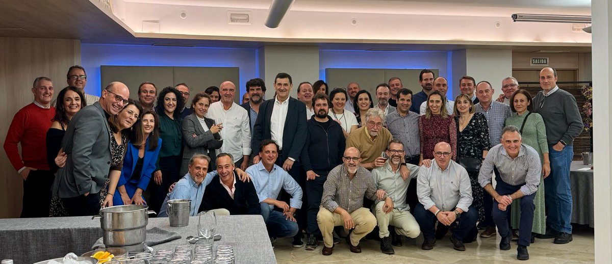 Extremadura CITOP (@citop_ex) on Twitter photo Que bien lo pasamos el pasado jueves en el Cóctel Navideño del <a href="/citop_ex/">Extremadura CITOP</a> ! Gracias a tod@s por venir!
#SoyCITOP #CoctelNavideño Que bien lo pasamos el pasado jueves en el Cóctel Navideño del <a href="/citop_ex/">Extremadura CITOP</a> ! Gracias a tod@s por venir!
#SoyCITOP #CoctelNavideño