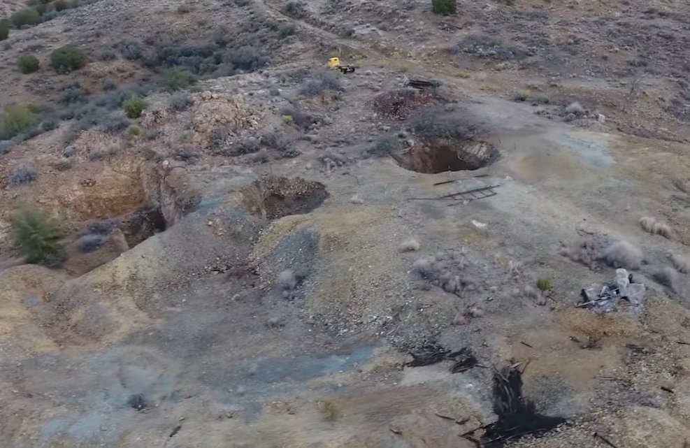 CollinsIR's tweet image. $TMRC @TexasMineralRes Acquires Carlisle High-Grade Gold/Silver/Cooper Mine in New Mexico. In 1880&apos;s it produced $4M based on $20oz Gold (vs. $2660 today) from 112K tons.
*Purchased for $75k non-interest bearing note
finance.yahoo.com/news/texas-min…  
*Mine video: youtu.be/T4MLT1QSBEQ?si…