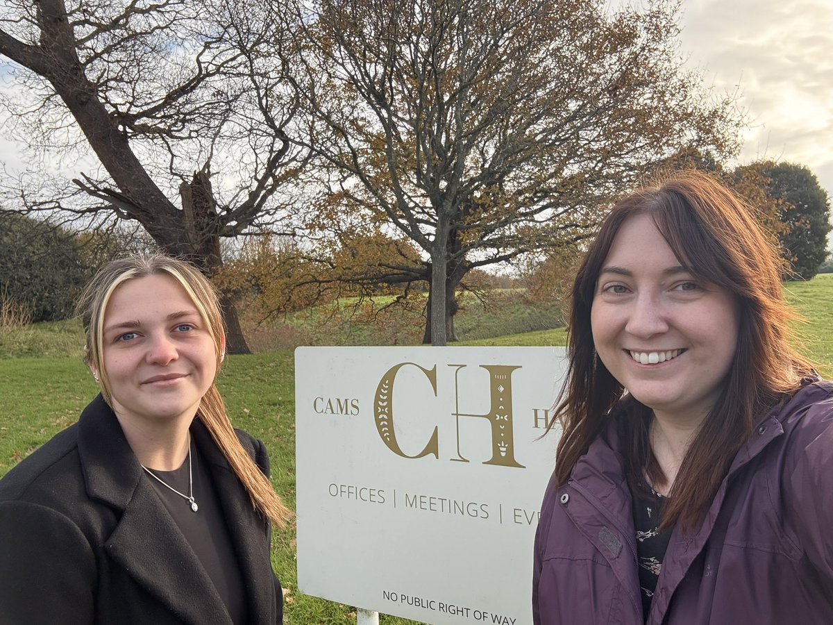 #CamsHall #CamsEstate #CamsCommunityClub 

Cams Community Club volunteers working with <a href="/theyoutrust/">YOU</a> &amp; Cams Coach &amp; <a href="/Glanvilles/">Glanvilles Solicitors</a>