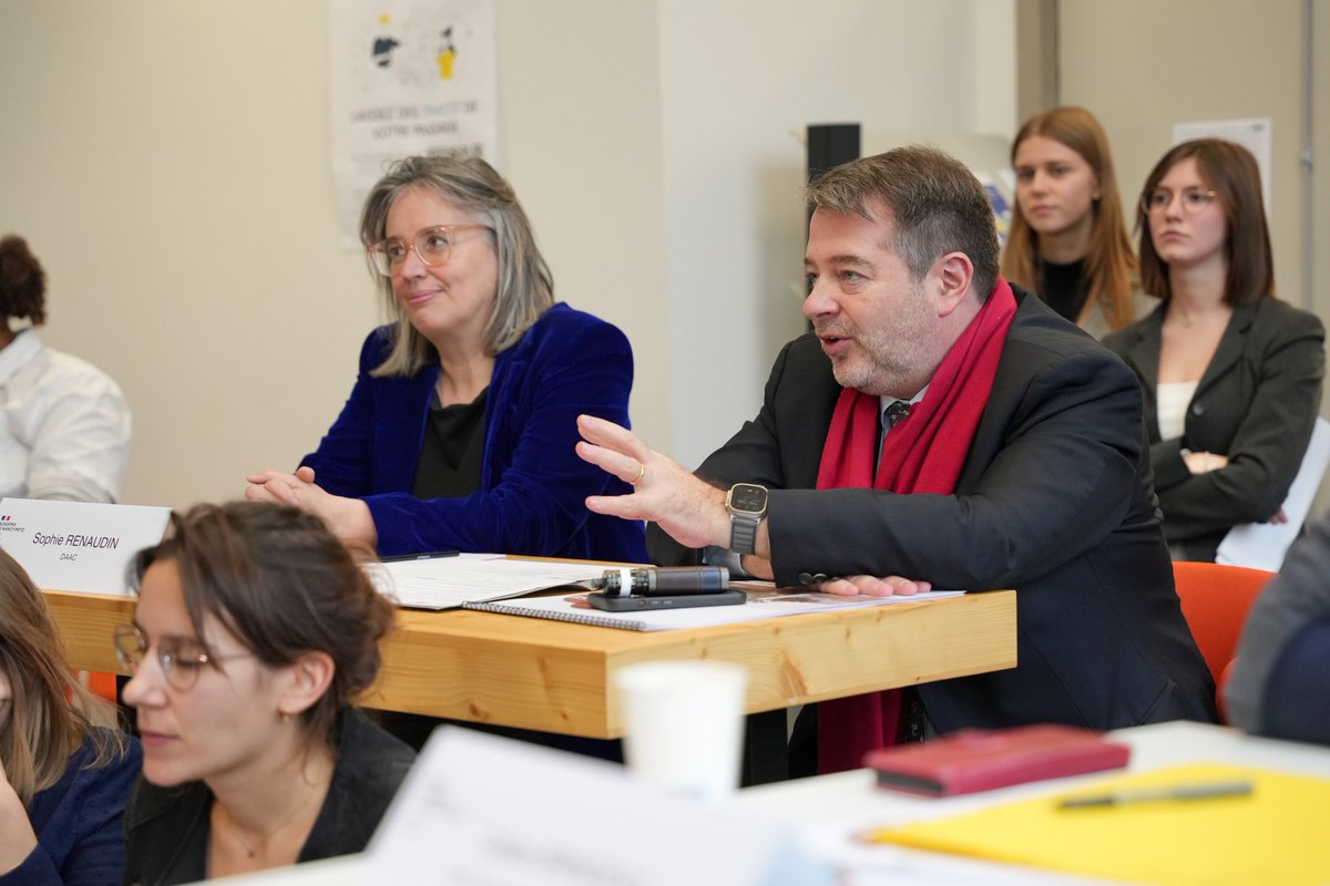 acnancymetz's tweet image. Les étudiants en 2e année de DN-MADE de @LyceeLoritz ont présenté à un jury académique leurs projets de structures pour le #LAC (Lieu d&apos;Art et de Culture) mobile de @acnancymetz. Un concept innovant pour rendre l’#art et la #culture accessibles aux élèves des territoires éloignés