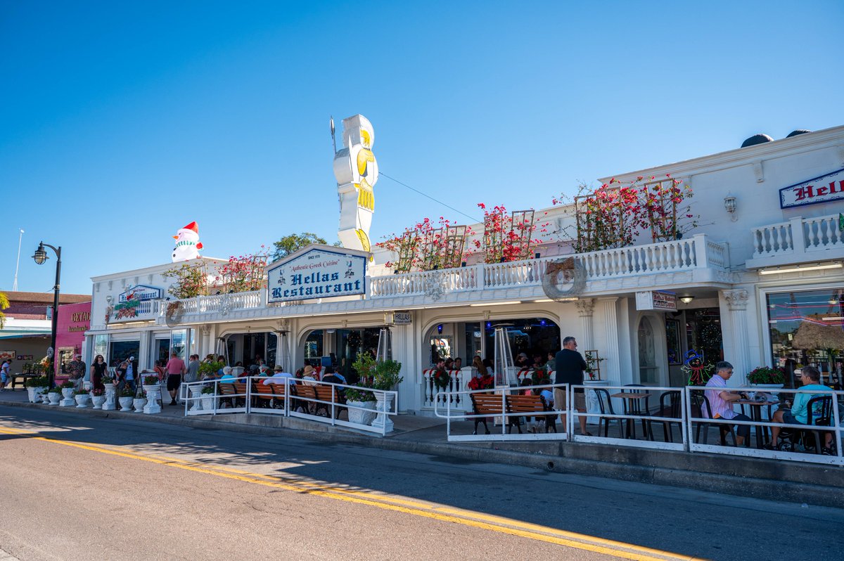VisitSPC's tweet photo. Opa! Hellas Restaurant & Bakery is #StillShining bright in the heart of Tarpon Springs! When was the last time you indulged in a delicious meal or sweet treat at this beloved spot? π¬π·π #Hellas #TarponSprings #SpongeDocks https://t.co/Caw6xaay0U