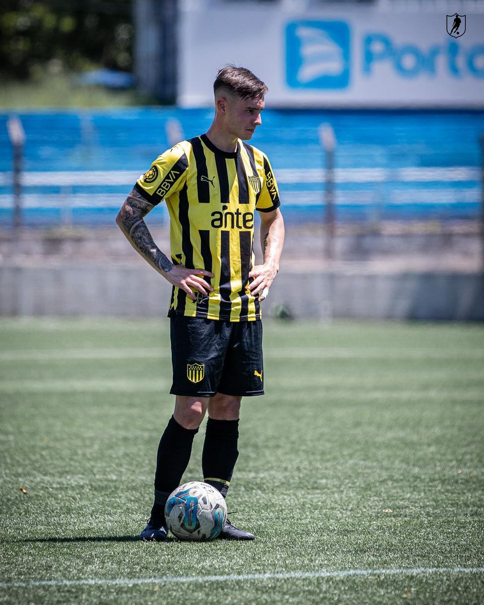 🌟🇺🇾 Leandro Umpiérrez (20) lleva 12 goles en sus últimos 17 partidos con Peñarol en Tercera División, además es el máximo goleador de la categoría con 16 tantos.

El 🔟 carbonero y una temporada espectacular.