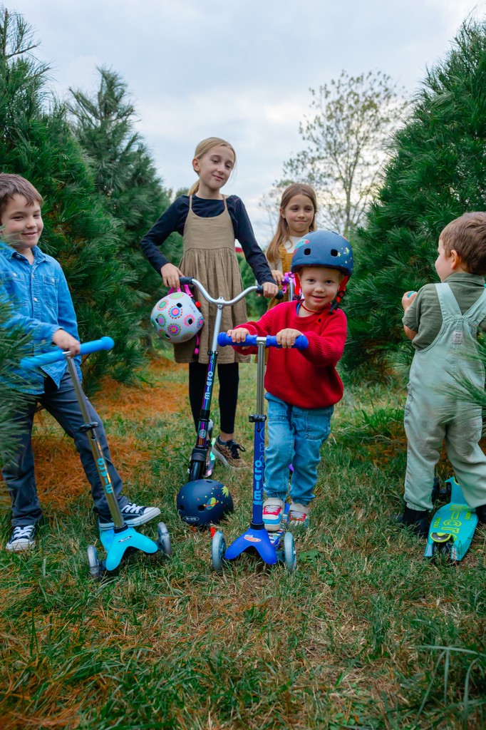 MicroKickboard's tweet image. 🎄FINAL CALL🎄 Today’s the LAST DAY to save big on the gifts they’ll love under the tree. Don’t wait—our Holiday Sale ends at midnight ET 🎅

Shop now! microkickboard.com/pages/holiday-…

#holidaysale #holidaysavings #holidayshopping #treefarm #happyholidays #microholidays #microscooters