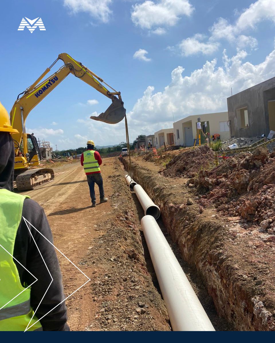 marvarsrl's tweet photo. Nuestro equipo continúa haciendo un gran trabajo en Barrick Gold con la instalación de sistemas de alcantarillado sanitario y pluvial. 💧 Redes fundamentales para gestionar el agua de manera eficiente y prevenir inundaciones. 🌱

#Marvar #Construccion #ConstructoraMarvar https://t.co/1Bl3HE41Uy