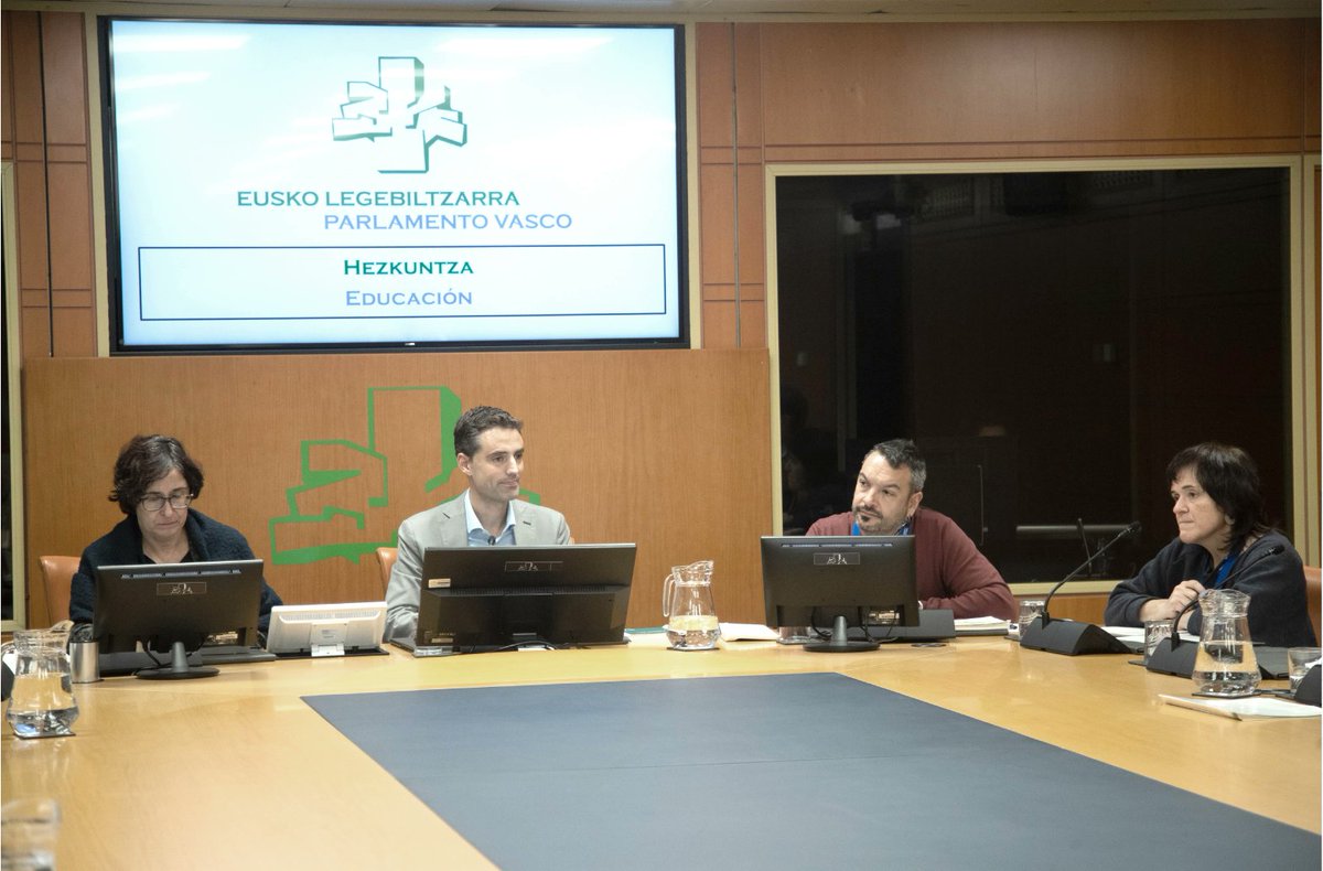 ▶️ Gure platera, gure aukerak eskola-jantokiei buruzko agindu berria kritikatu du: “Aukera galdu bat da”

GPGA ekimenetik gure iritzia emateko aukera izan dugu Gasteizko Legebiltzarrean EAEko eskola-jantokiak arautzen dituen agindu berriari buruz. gureplateragureaukera.eus/eu/gure-plater…