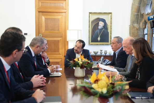 kounoudes's tweet photo. Ευχαριστούμε τον @PresidentCYP @Christodulides για την εξαιρετικά εποικοδομητική συνάντηση που είχαμε σήμερα για την Κυπριακή Αμυντική Βιομηχανία.
Στην παρουσία του Υπουργού @DefenceCyprus @PalmasVasilis , του Υπουργού @MoF_Cyprus κ. Κεραυνού και της Υφυπουργού παρα το προέδρω @PikiIrene καταθέσαμε και συζητήσαμε συγκεκριμένες προτάσεις για ενδυνάμωση της 🇨🇾 αμυντικής βιομηχανίας που ενισχύουν την αυτάρκεια & τις αποτρεπτικές δυνατότητες της Εθνικής Φρουράς @NationalGuardCY
Συντομα σημαντικές ανακοινώσεις για συγκεκριμένα μέτρα που θα έχουν και θετικό, πολλαπλό αντίκτυπο στην Κυπριακη οικονομια και βιομηχανια.
@CCCI_Cyprus #Άμυνα #ΚΣΕΕΚ #ΚΥΠΡΟΣ @CYpresidency
