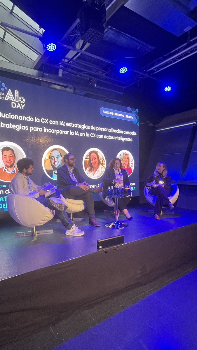 🚀 Por la tarde, analizamos cómo romper barreras para la innovación en IA y estrategias para transformar la experiencia del cliente mediante la personalización a escala. 🌍 La IA como motor de cambio sigue dando de qué hablar.

#InnovaciónIA #TransformaciónDigital