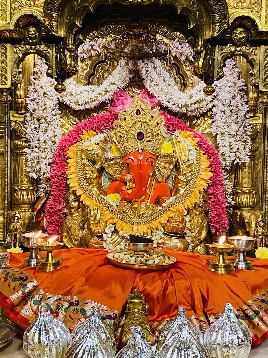 🙏 गणपती  बाप्पा मोरया 🌺मंगलमूर्ती मोरया 🙏०३/१२/२०२४
🙏Ganapati Bappa Moraya 🌺 Mangalmurti Moraya  🙏03/12/2024