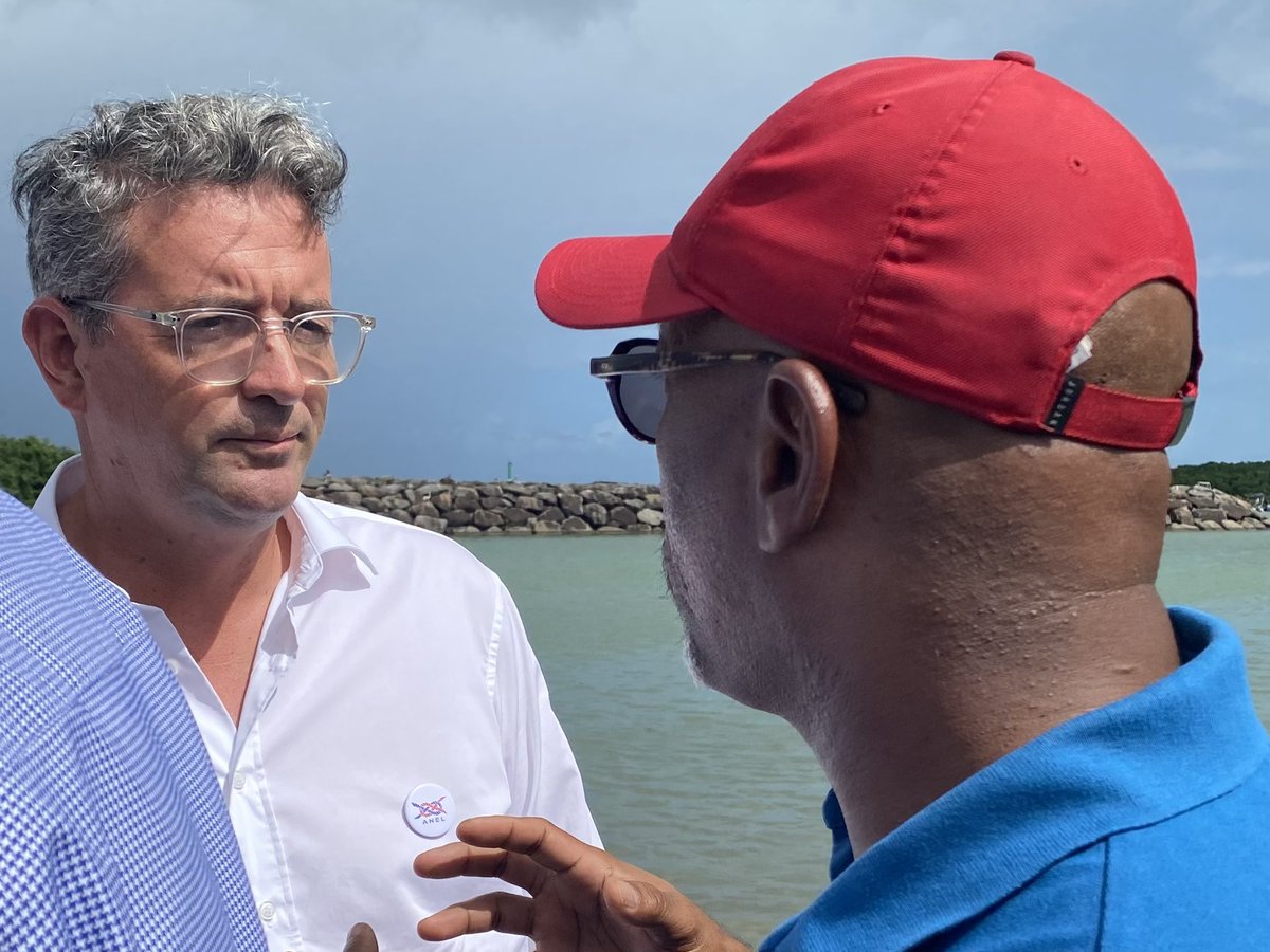 YannickMOREAU's tweet photo. « L'objectif de notre visite est simple.

Nous sommes venus pour apprendre, découvrir, rencontrer, nous enrichir de votre culture, de vos innovations, de votre capacité d'adaptation. C'est l'humilité et la fraternité qui ont guidé notre choix de congrès ici en Guadeloupe. »

#congres #ANEL #Guadeloupe #LesOutreMerenPremièreLigne