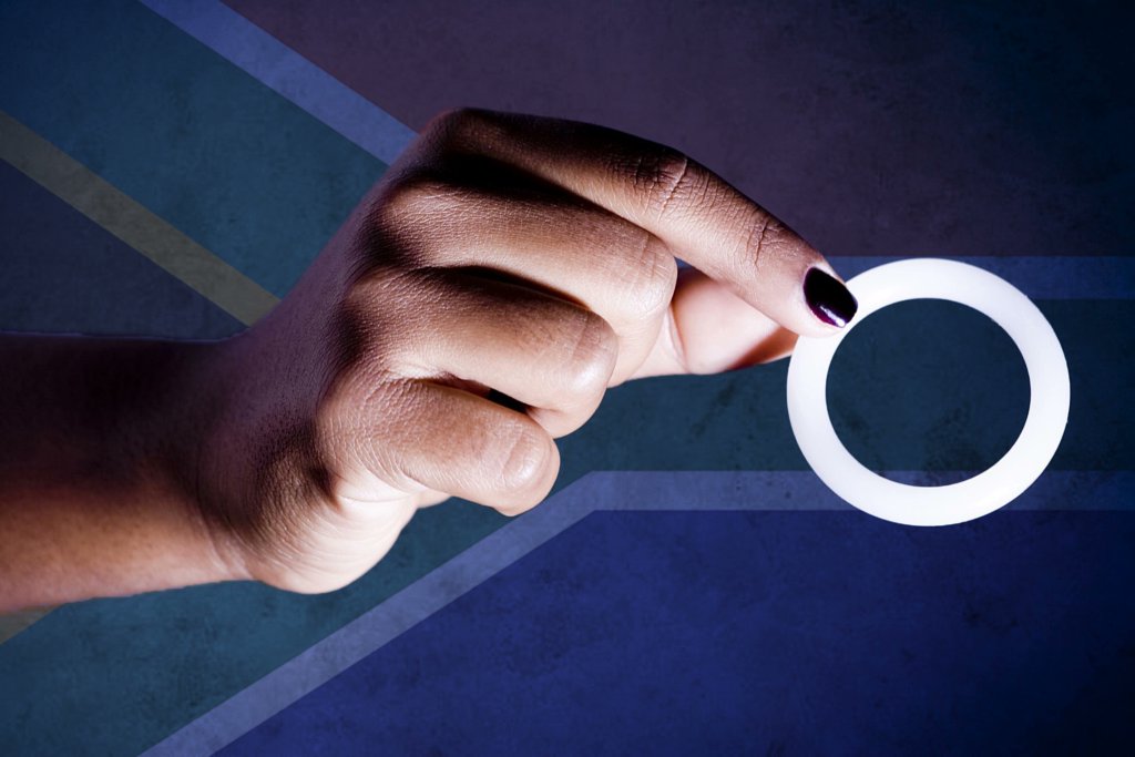 WACIHealth's tweet image. Exciting news from Kenya 🇰🇪!

The MoH approved the nationwide roll out of the dapivirine vaginal ring⭕ to protect women from HIV, expanding #HIVprevention choices that empower women.

📰: africanews.com/2024/12/03/ken… 

#HIVprevention #WorldAIDSDay #PreVolution