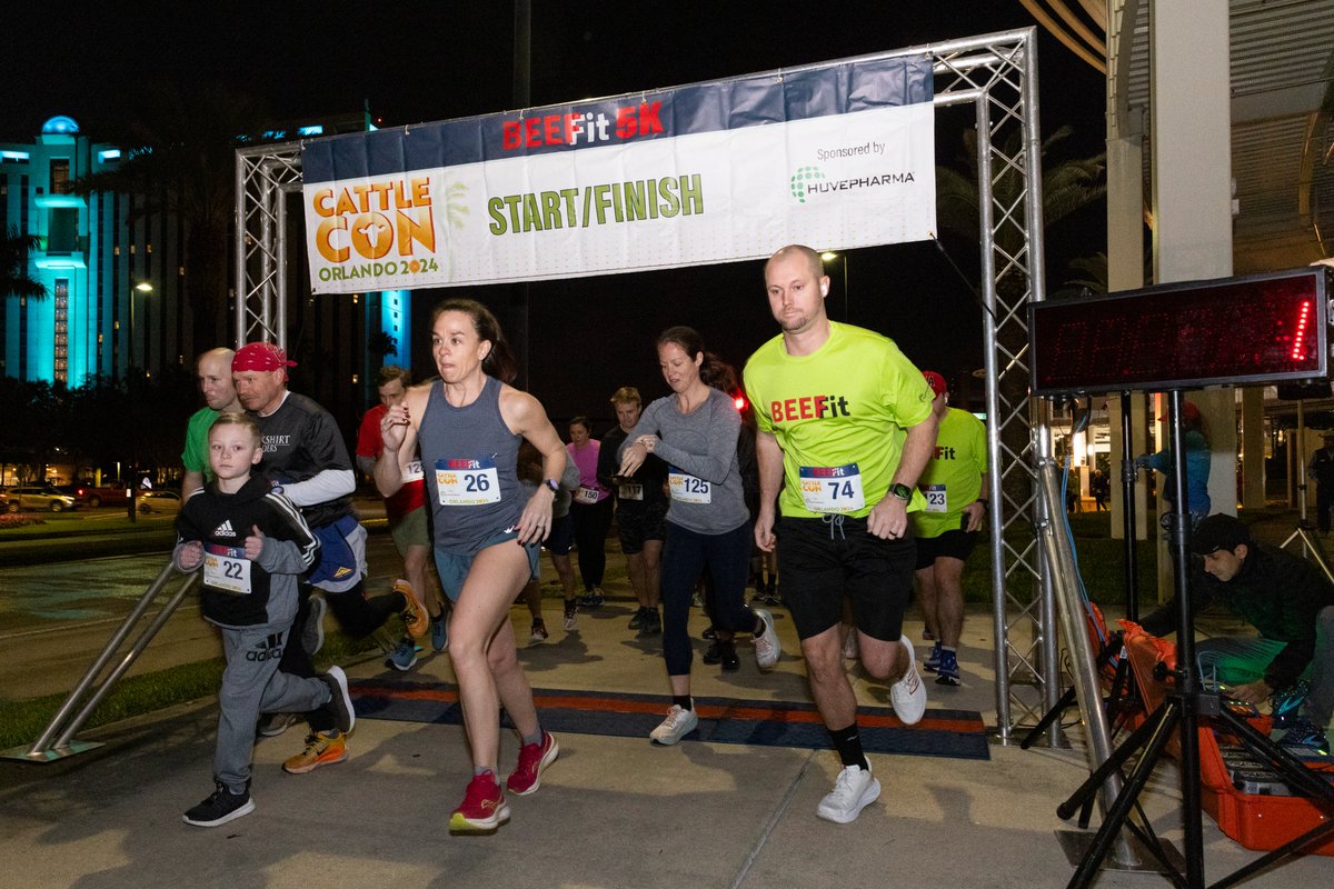 CattleCon tweet media