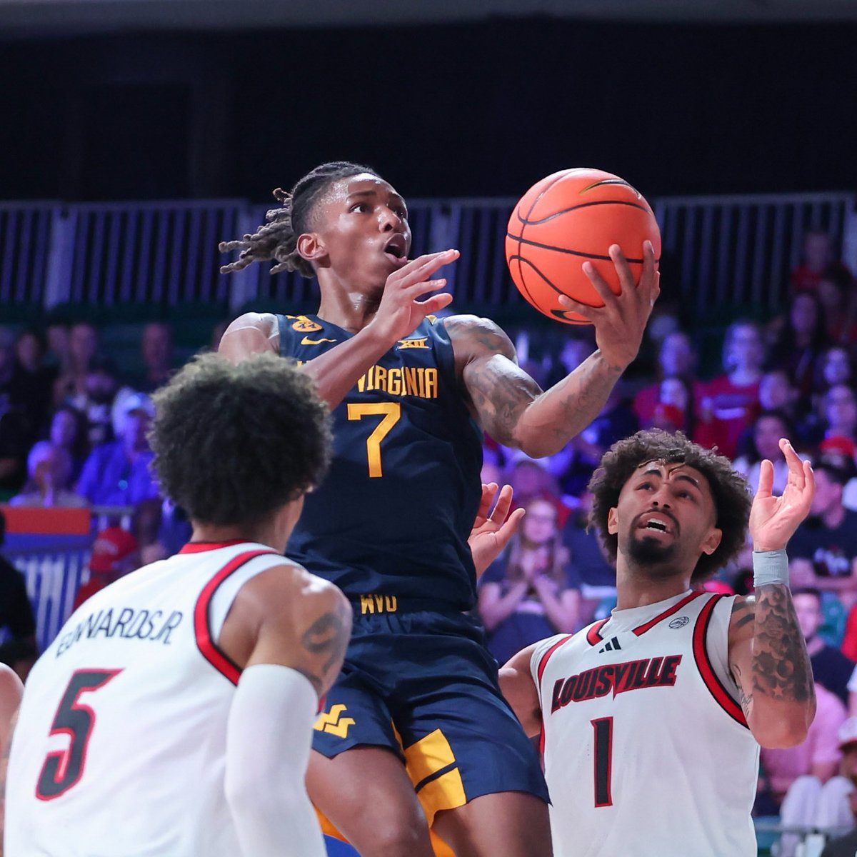B4AOfficial's tweet photo. Shout out to the 2024 Men's #Battle4Atlantis All-Tournament Team 🏀
 
Jalon Moore, Oklahoma (MVP)
Jeremiah Fears, Oklahoma
Chucky Hepburn, Louisville
Javon Small, West Virginia
Tucker Devries, West Virginia

#NCAA #CollegeBasketball #AtlantisBahamas https://t.co/dN1kkOvtLE