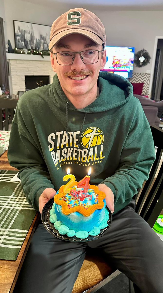 Stalbertsprtfan's tweet photo. Big day today for St. Albert Alum Jared Gast.  Coach Gast has his High School Head Coaching Debut as the St. Albert Freshman Coach, and it is his 24th Birthday!! https://t.co/WYsxiXho2d