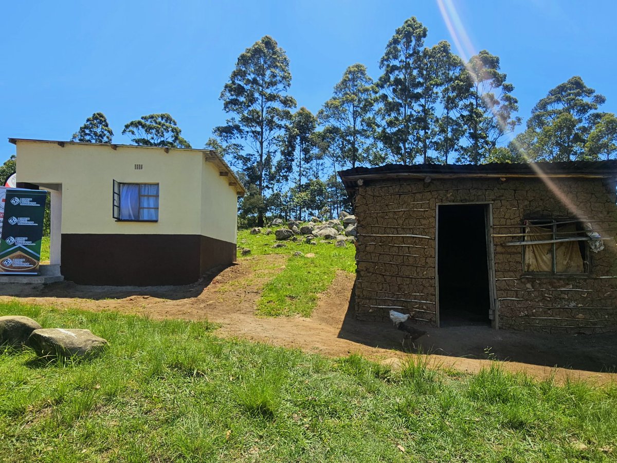 Four disadvantaged families have recieved new homes at Emambatfweni, Ndlaleni, Mnyokane and Motshane through Phase 2 of the ESA housing project in partnership with <a href="/redcrosseswatin/">Baphalali Eswatini Red Cross Society</a>
More families in the Shiselweni and Lubombo will benefit from this initiative in the coming weeks.